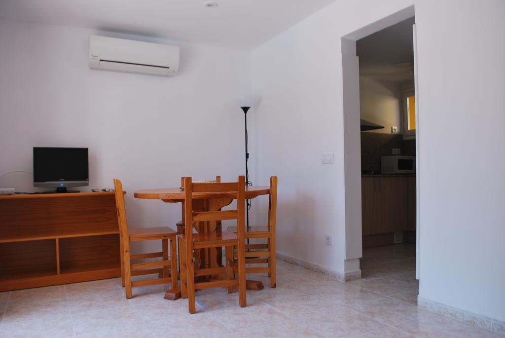 פלטחה ד'ארו Apartamentos Les Palmeres מראה חיצוני תמונה
